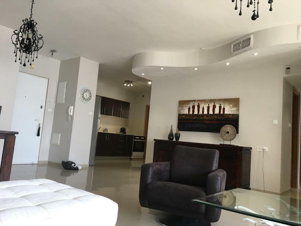Apartment 2 Bedrooms Central Location Ashdod Exterior photo